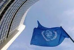 ادعای آژانس اتمی درباره کاهش ذخایر اورانیوم غنی‌شده در ایران

