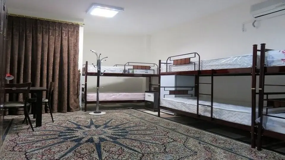 تخلیه خوابگاه و درمان دانشجویان مجروح