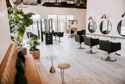 برای مراسم عروسی به کدام سالن زیبایی تهران مراجعه کنیم؟