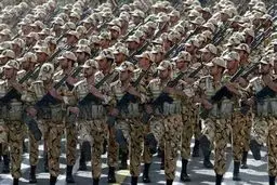 کدام سربازها مجوز دارند که فقط ۱۴ ماه خدمت کنند؟!/ ویدئو
