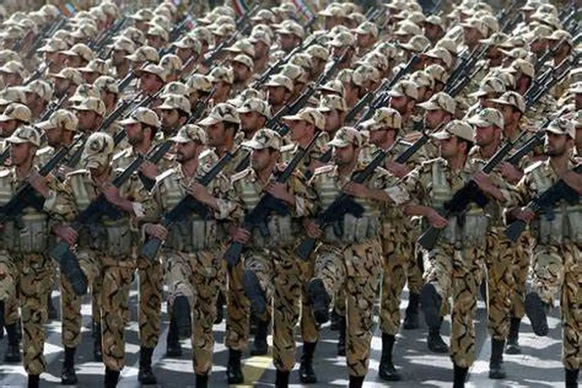 کدام سربازها مجوز دارند که فقط ۱۴ ماه خدمت کنند؟!/ ویدئو
