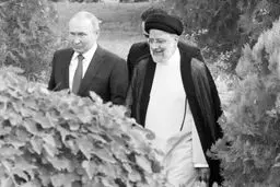 منافع ملی، شرق و غرب نمی‌شناسد
