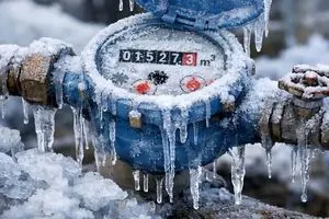 موج سرما و افزایش خطر یخ‌زدگی کنتورهای آب