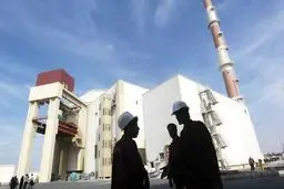 نمی‌شود هم چوب را بخوریم هم پیاز را؛ باید ایستاد