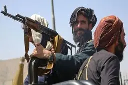 طالبان می‌خواهند ایران را درگیر «جنگ» کنند / سفارت افغانستان را از آنان «پس بگیرید»