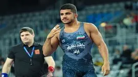 فرخی نایب‌قهرمان جهان را ضربه فنی کرد + ویدیو