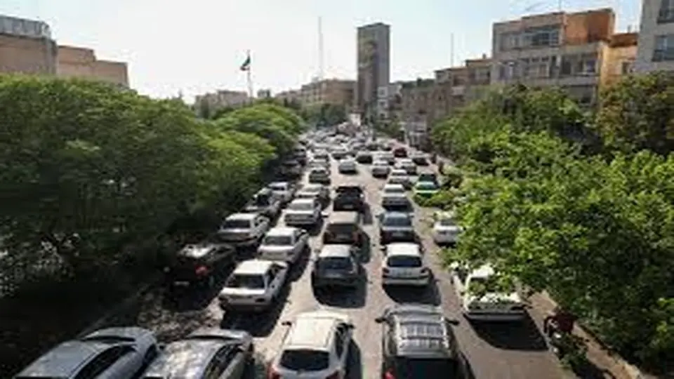 سپیده برمیآید