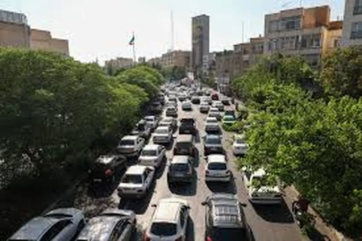 سپیده  بر‌می‌آید
