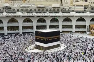پرواز عمره گزاران مازندرانی از ۴ مهر