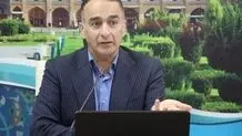 فرونشست در ملک شهر اصفهان/حفره ۶ متری در باند کندروی خیابان بهارستان ایجاد شد
