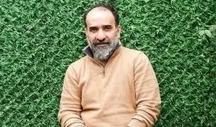 رضا امیرخانی در بخش مراقبت‌های ویژه 

