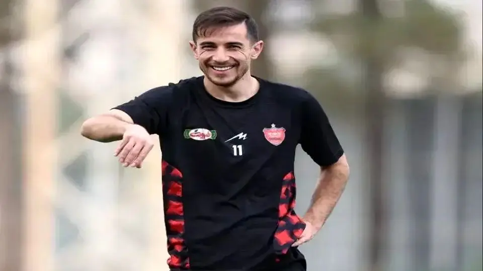 آخرین خبر از نقل و انتقالات پرسپولیس/ احمدزاده ماندنی شد
