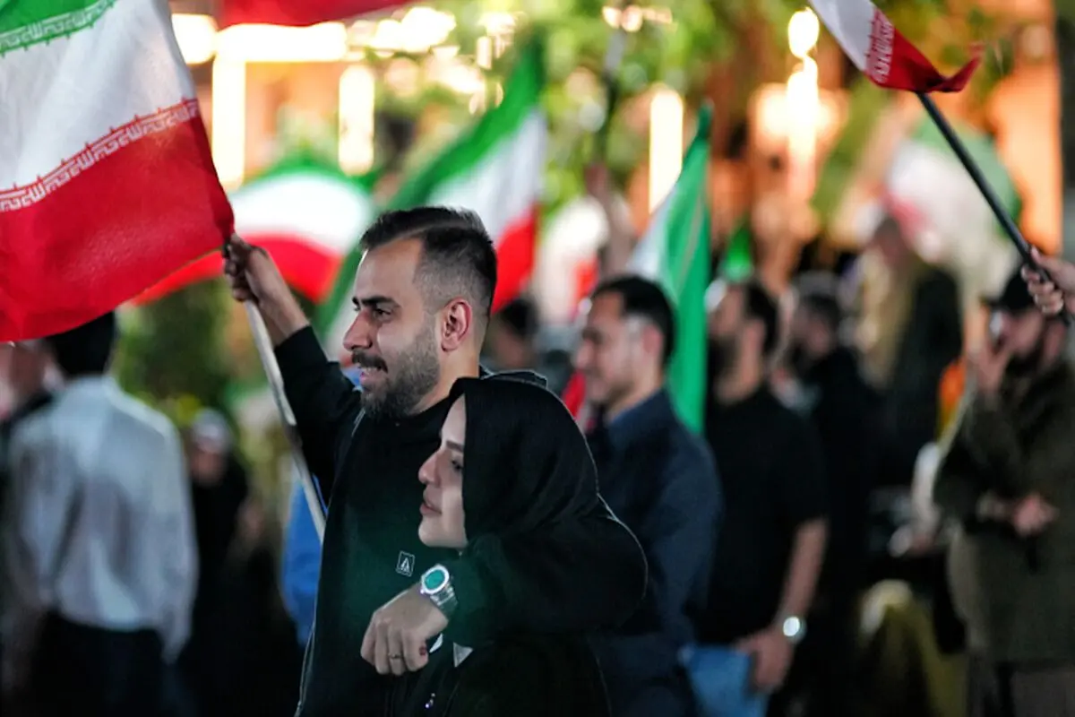 روزنامه جمهوری اسلامی هشدار داد: خطر تفرقه افکنان در تجمعات شبانه کمتر از ترامپ و نتانیاهو نیست 