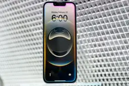 چرا iPhone 16e بهترین انتخاب برای شماست؟