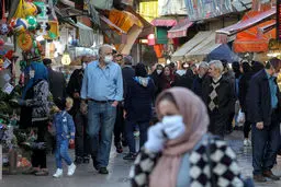 جمهوری اسلامی: ما در یک کشور زندگی می‌کنیم، مسئولان در کشور دیگر!
