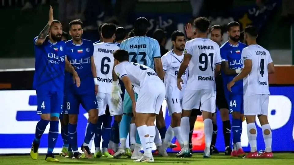 ساعت بازی استقلال امروز مقابل ملوان چند است و از کدام شبکه پخش زنده می‌شود؟