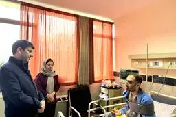 وزیر ارتباطات از مجروحان حمله اخیر آمریکا و اسرائیل به یکی از مراکز ارتباطی کشور عیادت کرد