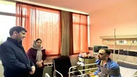 وزیر ارتباطات از مجروحان حمله اخیر آمریکا و اسرائیل به یکی از مراکز ارتباطی کشور عیادت کرد