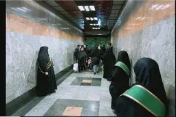 معاون شهردار تهران: نیرویی به نام حجاب‌بان‌ در مترو نداریم/ آنها کارکنان یگان حفاظت مترو هستند

