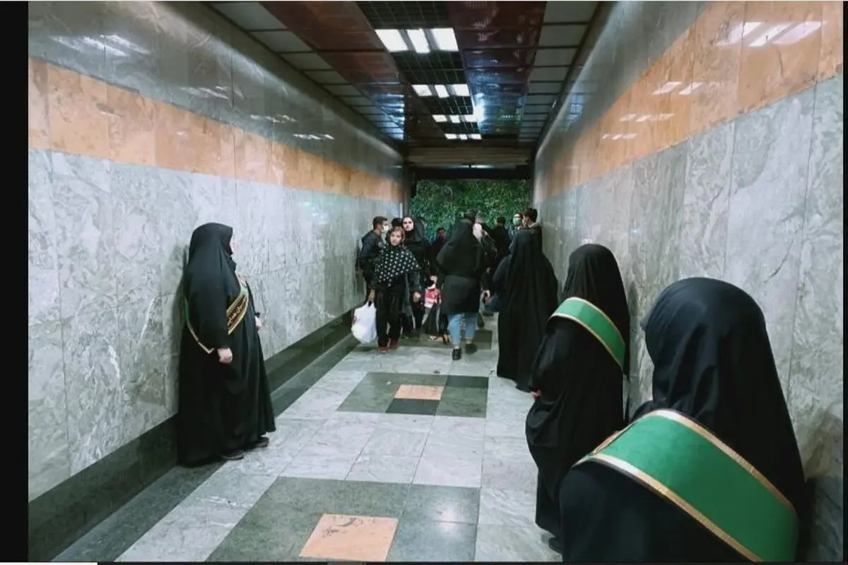 معاون شهردار تهران: نیرویی به نام حجاب‌بان‌ در مترو نداریم/ آنها کارکنان یگان حفاظت مترو هستند

