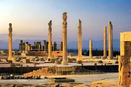 حدود نیم میلیون نفر به سراغ تخت جمشید رفتند 