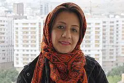 «مژگان ایلانلو» به ۱۰ سال زندان و ۷۴ ضربه شلاق محکوم شد