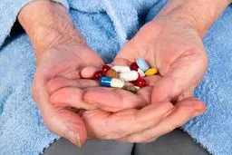 تداخلات دارویی از دلایل شایع بستری‌شدن سالمندان
