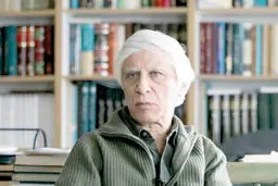 روز  نمی‌گذرد
