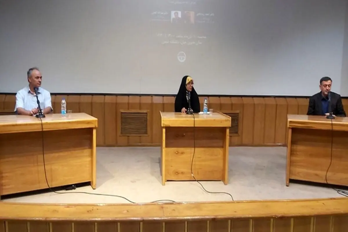 زیدآبادی: دور نشستن و داوری کردن دهه هشتادی‌ها منصفانه نیست / گنجی: خصلت‌های دانشجویی را نباید سیاسی دید