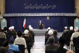 مقام معظم رهبری: تنها خط حقیقی، مرز اسلام و استکبار است