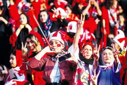 زنان، پرسپولیس را بدون تماشاگر کردند
