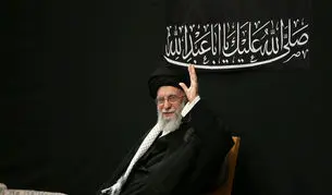 حضور رهبر انقلاب در مراسم عزاداری عاشورا در حسینیه امام خمینی + ویدئو و تصاویر