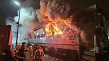 آتش سوزی در ساختمان ۶ طبقه در کرج / ۱۰ نفر نجات یافتند
