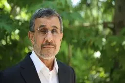 توهم‌ مشترک محمدرضا شاه و احمدی‌نژاد، اقتصاد ایران را ویران کرد

