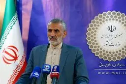 بازگرداندن همسر و دختر علی دایی اقدامی قانونی بود