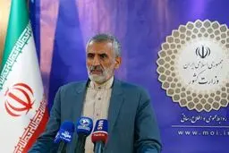 بازگرداندن همسر و دختر علی دایی اقدامی قانونی بود