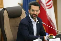 آذری جهرمی در واکنش به سقوط شدید سهم زبان فارسی در وب/ آیا زبان فارسی از وب محو می‌شود؟



