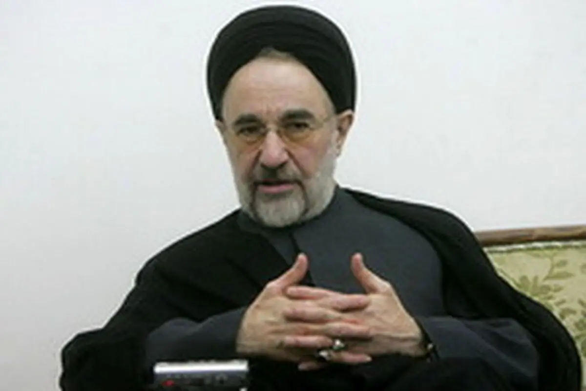 توهین ها و اتهام های شدید کیهان به خاتمی درباره حجاب

