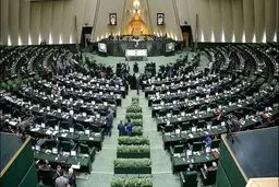 مشکل جدید؛ نمایندگان دو تا فیش حقوقی دارند / اغلب نمایندگان از شهرداری اتاق و از مجلس هزینه اتاق دریافت می کنند

