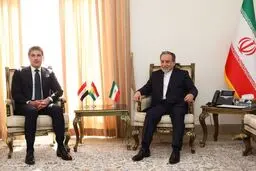 عکس متفاوت عراقچی و بارزانی 