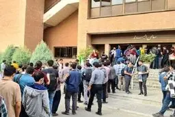 مجازاتی به نام منع ورود به دانشگاه در آئین‌نامه انضباطی نداریم