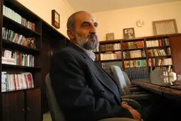 حسین شریعتمداری: وقت آن است باب‌المندب را ببندیم تا آمریکا کامل خفه شود!