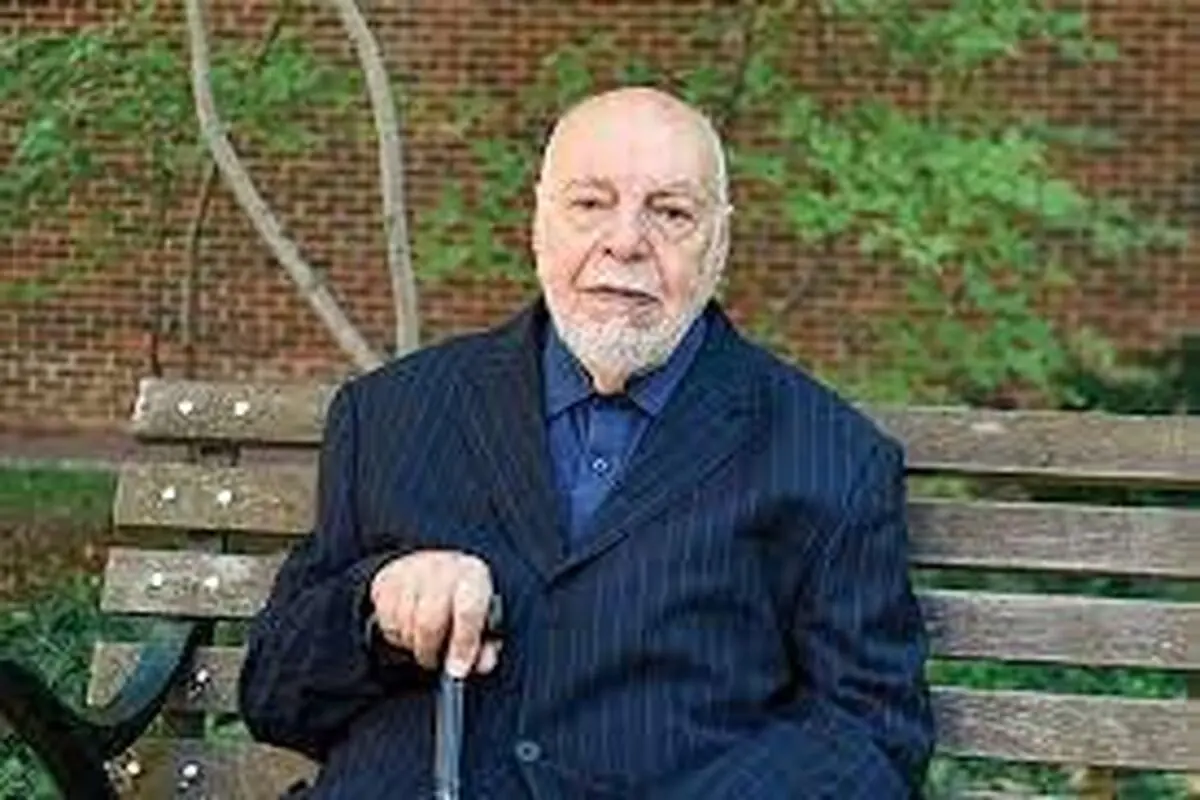 مرحوم احمد مهدوی‌دامغانی و یک توضیح

