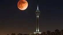 مردم در حال آماده شدن برای مشاهده ماه گرفتگی + ویدئو