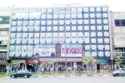 «شرپای هیمالیا» و «کارگران سینمای ایران»
