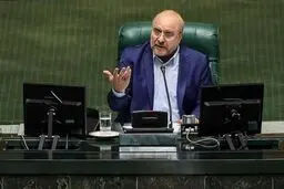 هشدار قالیباف به شرکت‌های دولتی که «پول دارند اما اقساط بانک‌ها را پرداخت نمی‌کنند»

