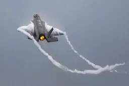 شبکه عراقی از سقوط یک جنگنده آمریکایی در کویت خبر داد
