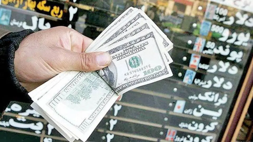 المرکزی الایرانی: عودة 85 بالمئة من العملة الاجنبیة مصدرها الصادرات