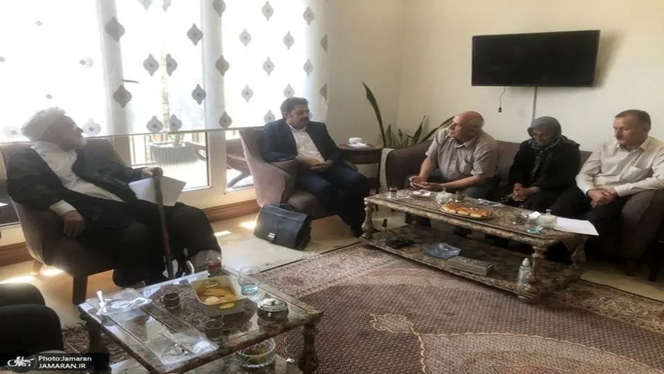 درخواست مهدی کروبی از رئیس قوه قضاییه: به پرونده «پخشان عزیزی» و «شریفه محمدی» توجه ویژه کنید
