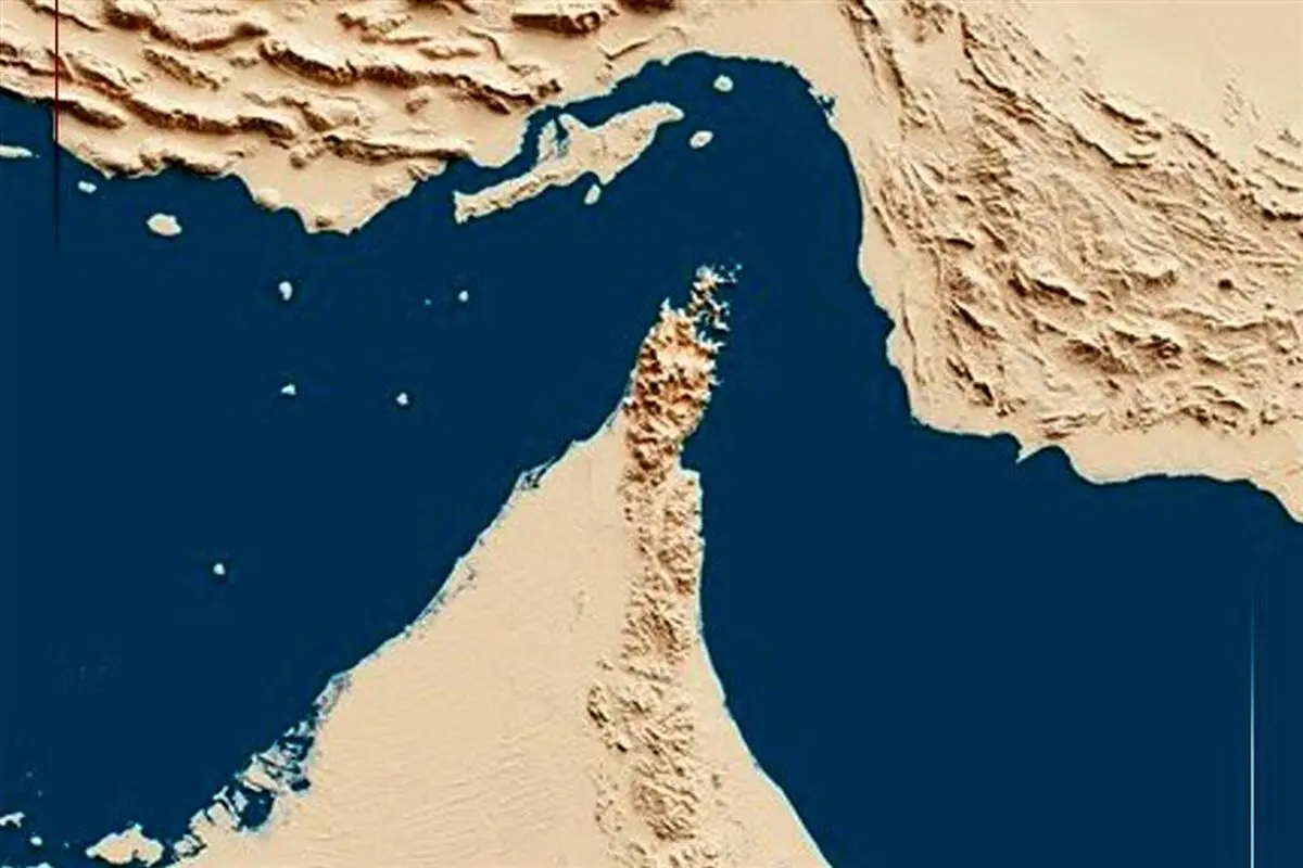 دو کشتی در تنگه هرمز هدف قرار گرفت